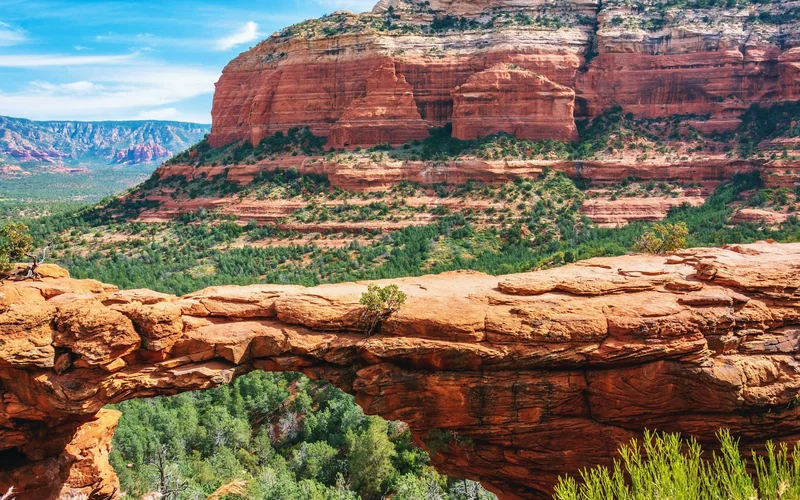 Sedona red rock formations blue sky